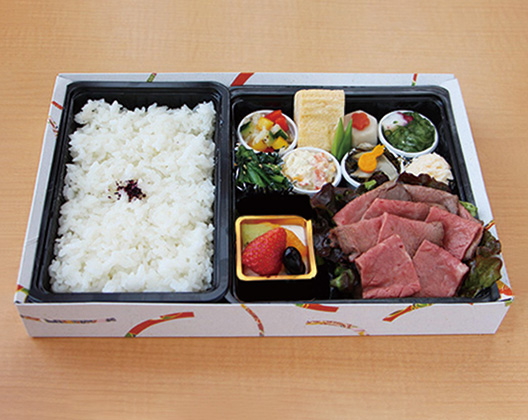 和牛ローストビーフと季節のおかず