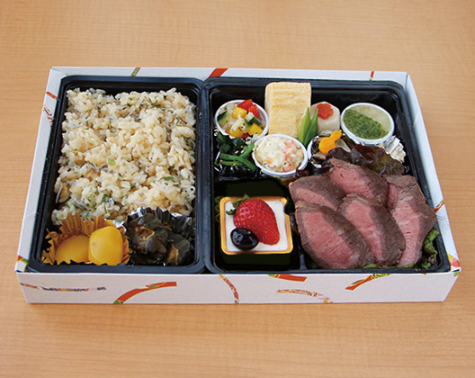 ステーキと季節のおかず