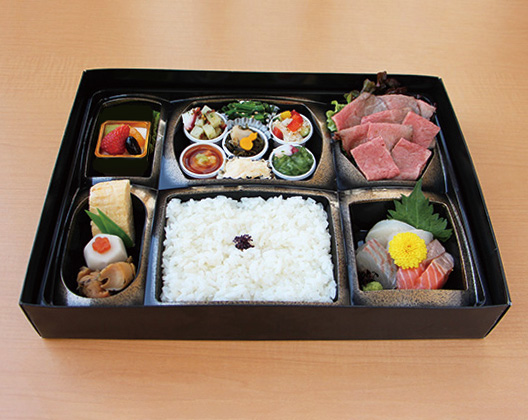 和牛ローストビーフと季節のおかず